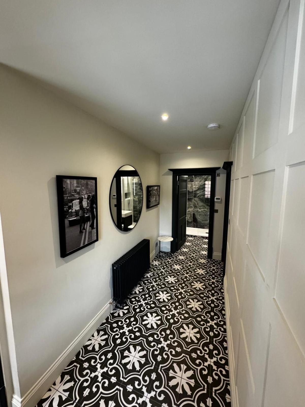 Macbeths Corner High End Luxury Apartment In Centre With Parking Stratford-upon-Avon Buitenkant foto