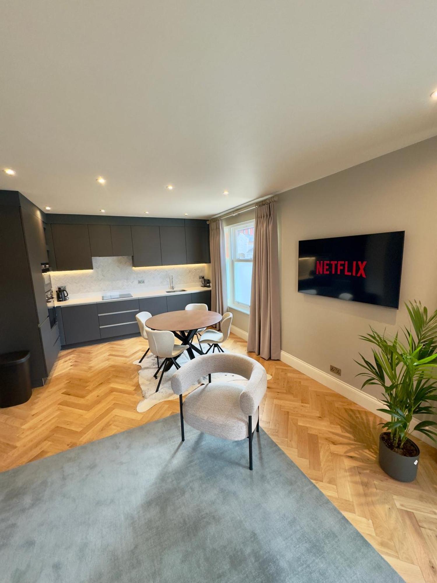 Macbeths Corner High End Luxury Apartment In Centre With Parking Stratford-upon-Avon Buitenkant foto