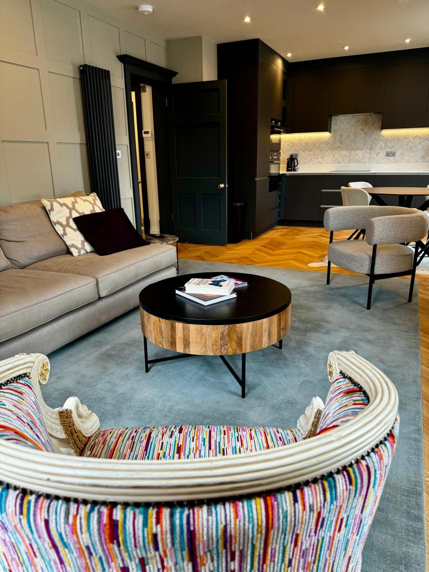 Macbeths Corner High End Luxury Apartment In Centre With Parking Stratford-upon-Avon Buitenkant foto